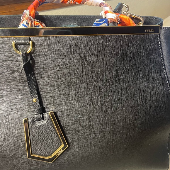 Fendi 2Jours handbag - Picture 3 of 10